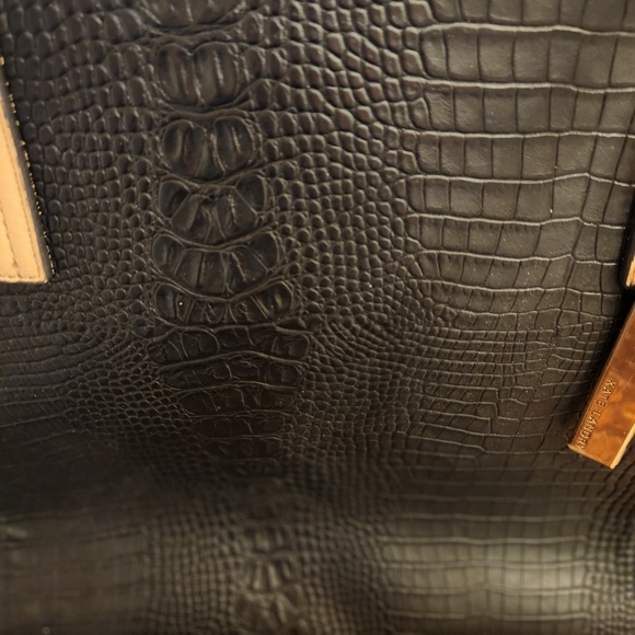 Kate Landry Elegant Black Crocodile Tote Bag Tan Handles End Pockets - Picture 3 of 16